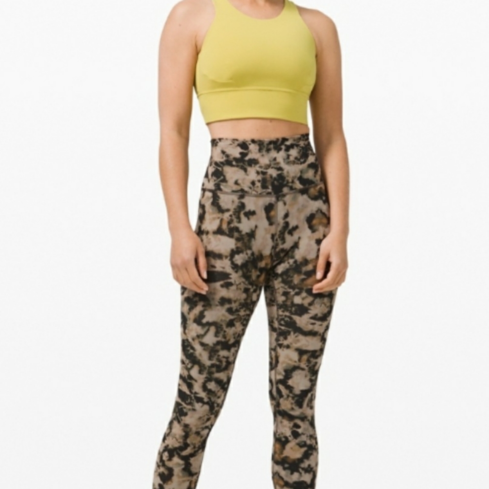 EUC Lululemon Wunder Under sz 6 leggings tights